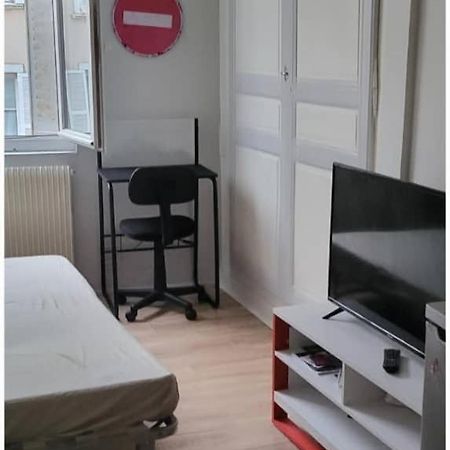 Studio Du Centre Ville Лимож Екстериор снимка
